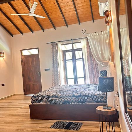 Blu Marine Nilaveli Hotell Trincomalee Eksteriør bilde