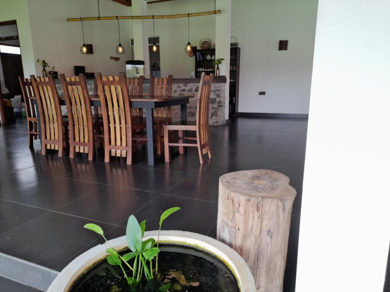 Blu Marine Nilaveli Hotell Trincomalee Eksteriør bilde