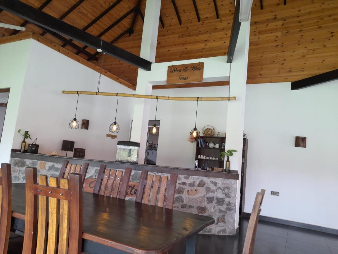 Blu Marine Nilaveli Hotell Trincomalee Eksteriør bilde