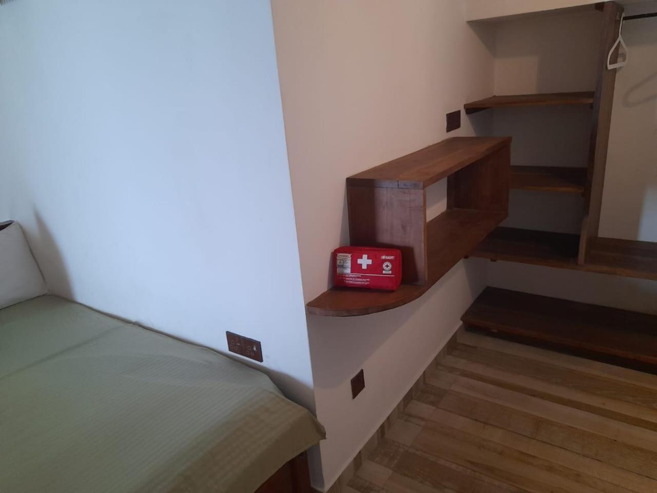 Blu Marine Nilaveli Hotell Trincomalee Eksteriør bilde