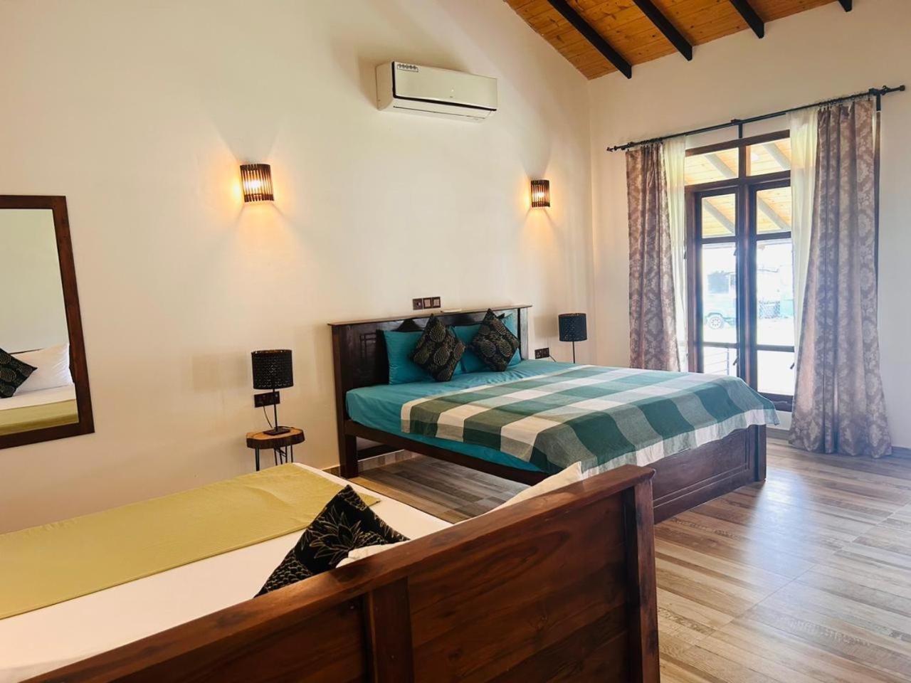 Blu Marine Nilaveli Hotell Trincomalee Eksteriør bilde
