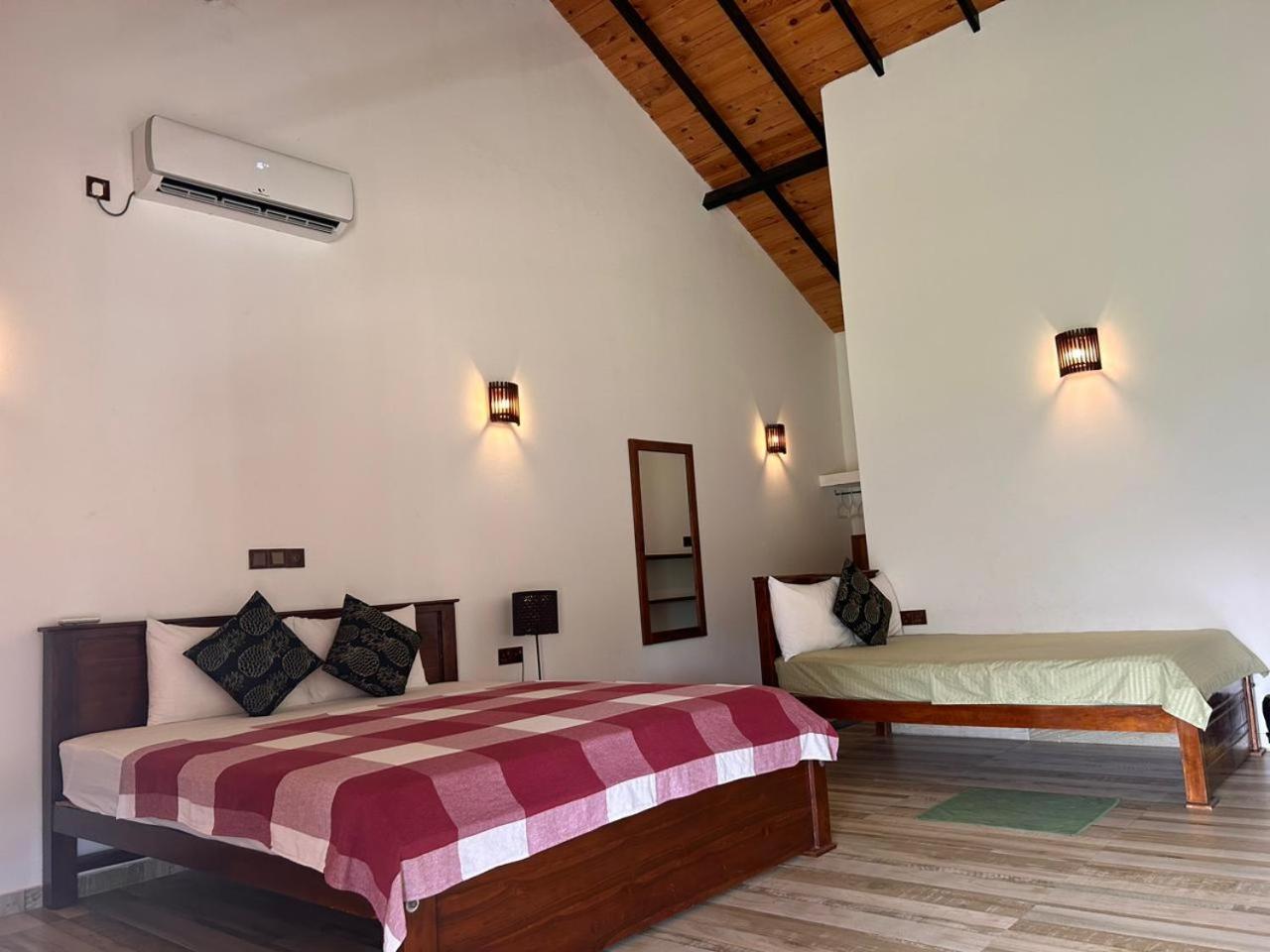 Blu Marine Nilaveli Hotell Trincomalee Eksteriør bilde