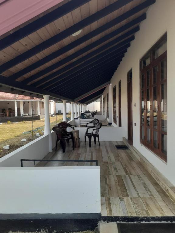 Blu Marine Nilaveli Hotell Trincomalee Eksteriør bilde