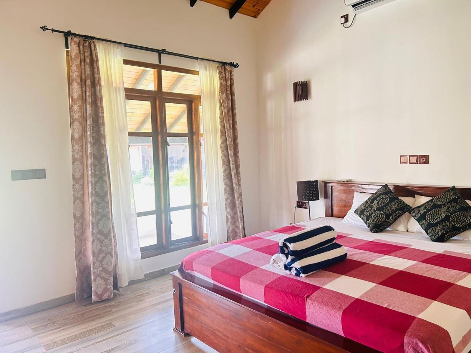 Blu Marine Nilaveli Hotell Trincomalee Eksteriør bilde